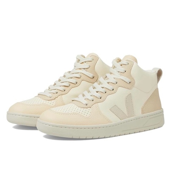Veja V-15 Chromefree Leather Hi-Top Sneakers in Cashew Pierre, Size 36, NEW - Picture 1 of 9